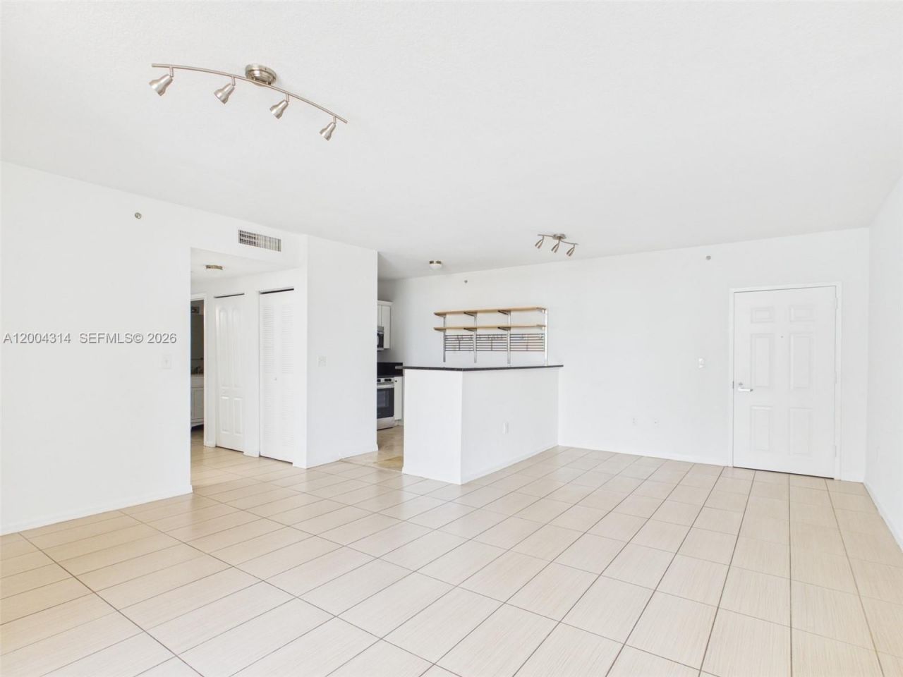 425 NE 30th St , Unit 604, Miami, FL 33137 Photo