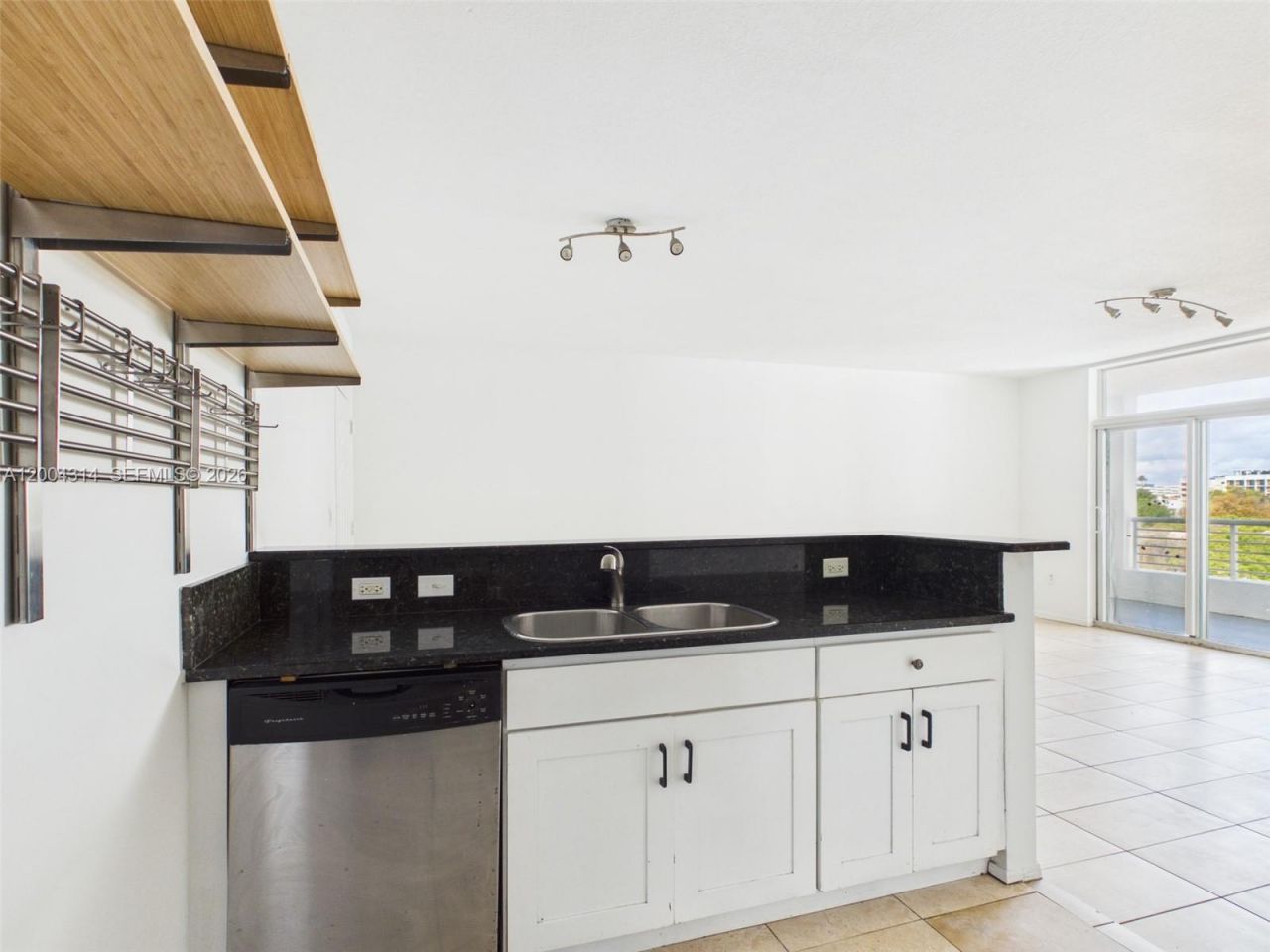 425 NE 30th St , Unit 604, Miami, FL 33137 Photo