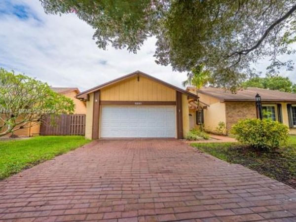 5501 SW 147th Pl , Miami, FL 33185