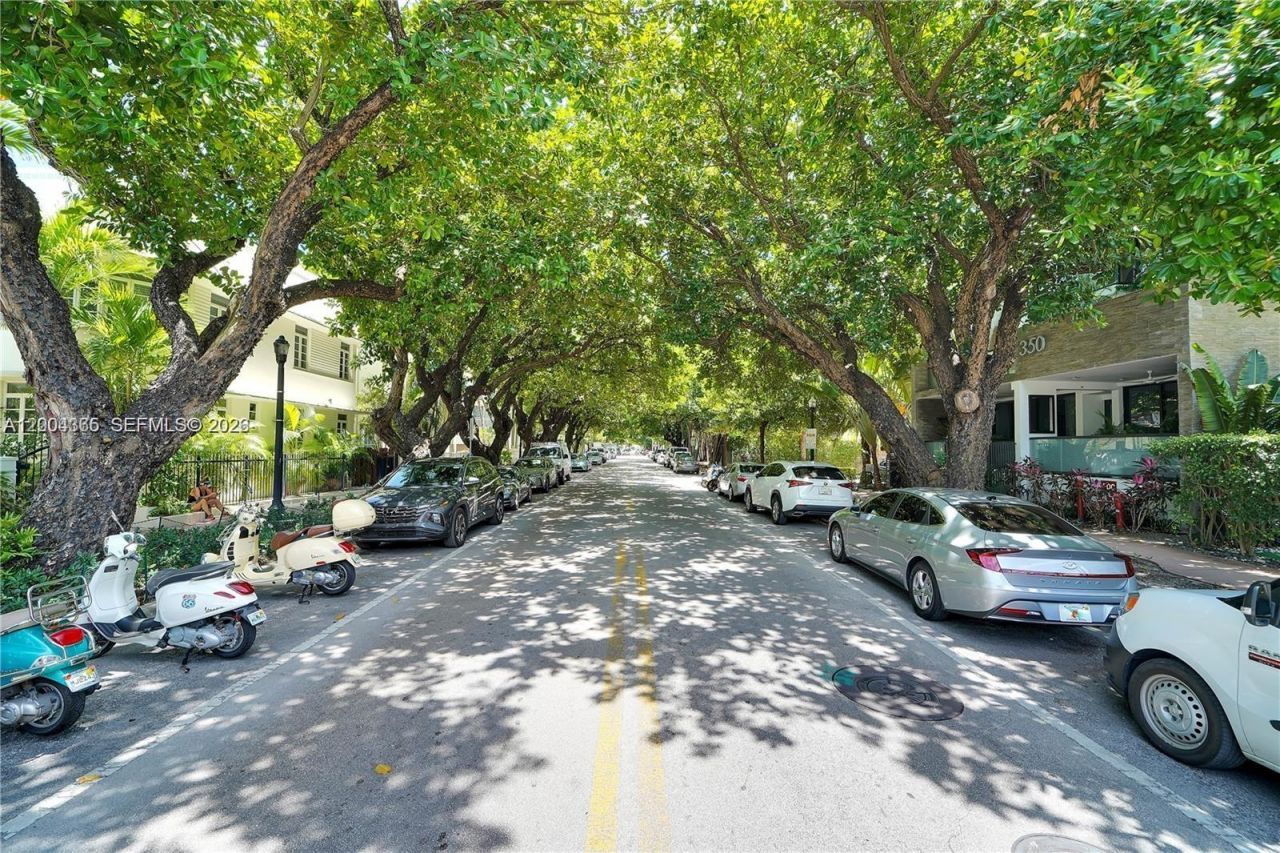 360 Meridian Ave, Unit 3E, Miami Beach, FL 33139 Photo
