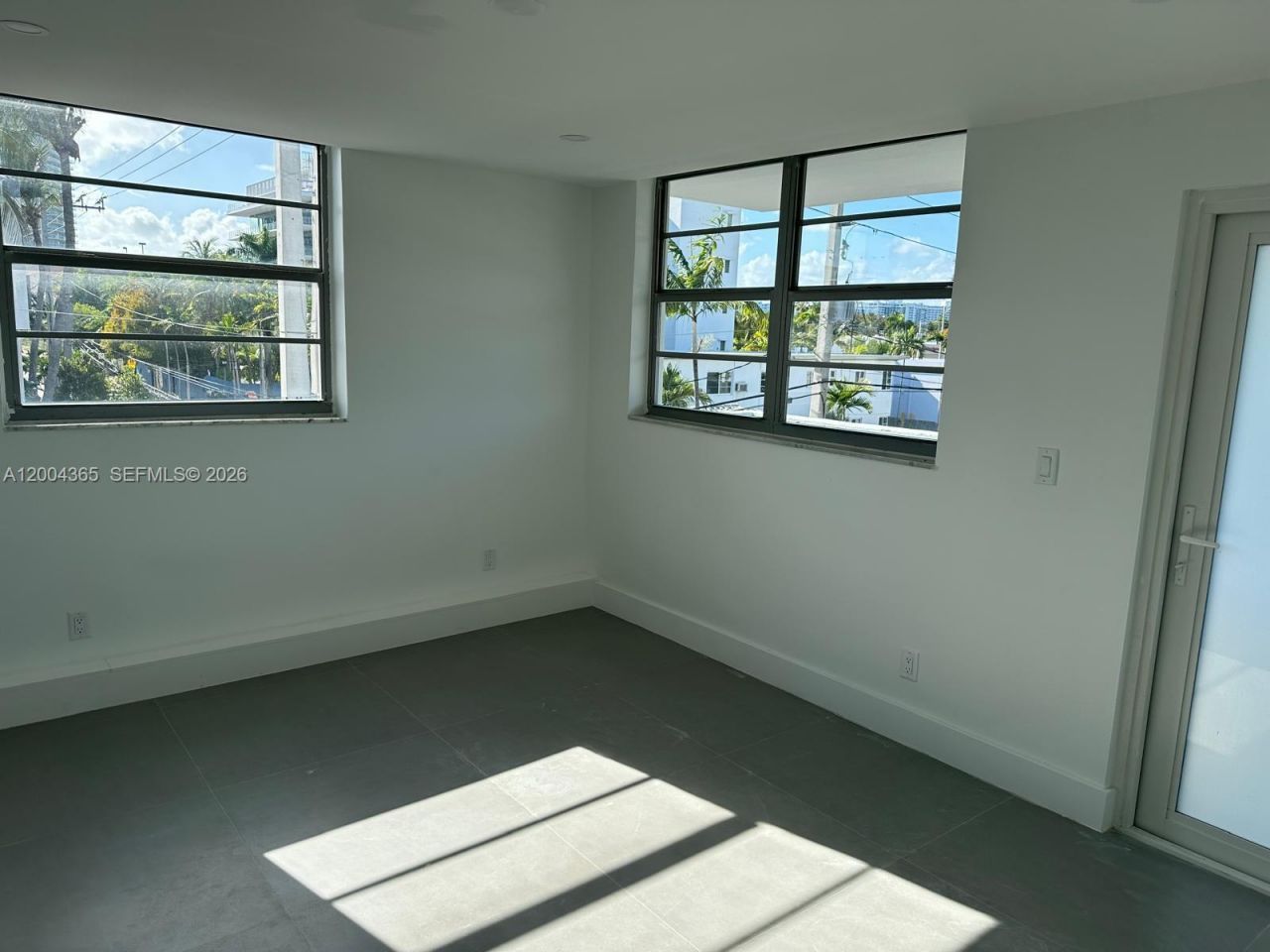 360 Meridian Ave, Unit 3E, Miami Beach, FL 33139 Photo