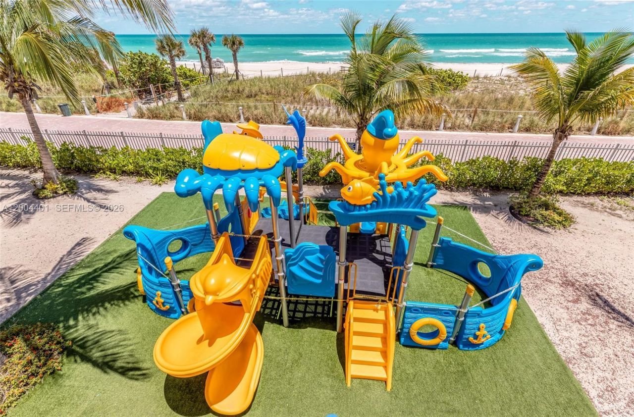 6039 Collins Ave , Unit 1415, Miami Beach, FL 33140 Photo