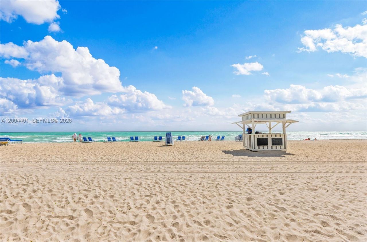 6039 Collins Ave , Unit 1415, Miami Beach, FL 33140 Photo