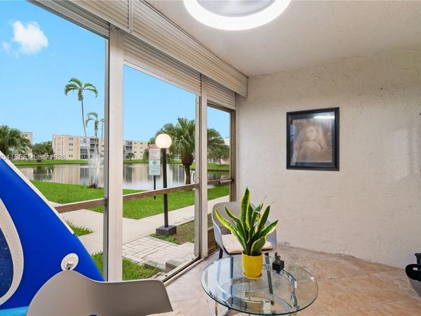 424 SE 10th St , Unit 104, Dania Beach, FL 33004