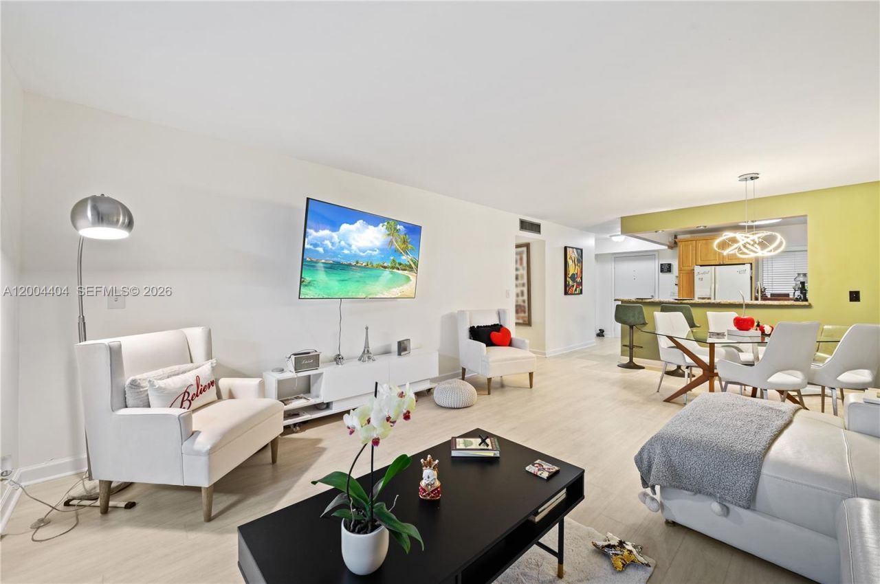 424 SE 10th St , Unit 104, Dania Beach, FL 33004 Photo