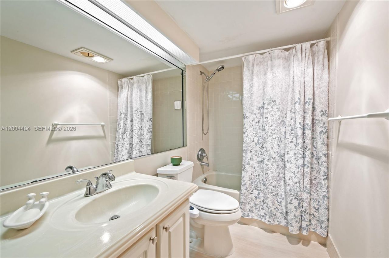 424 SE 10th St , Unit 104, Dania Beach, FL 33004 Photo