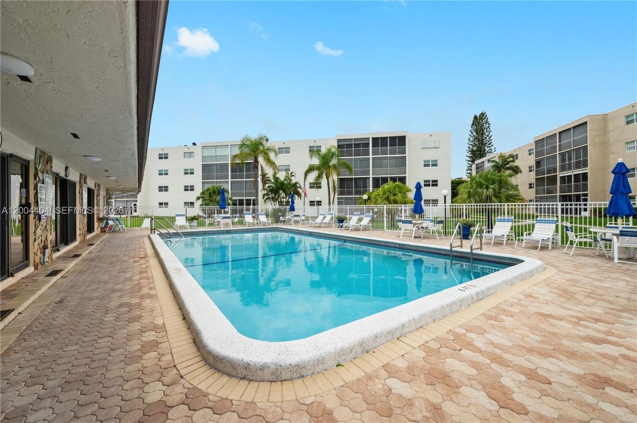 424 SE 10th St , Unit 104, Dania Beach, FL 33004 Photo