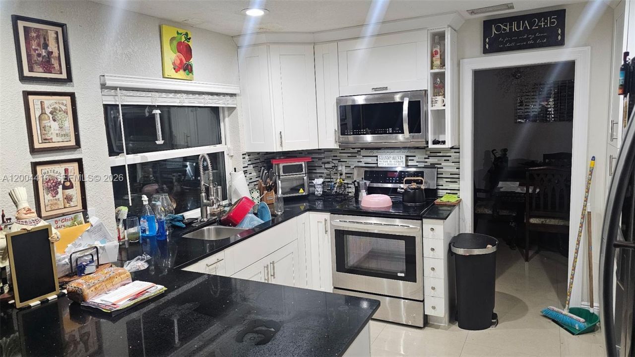 4105 NW 78th Way, Coral Springs, FL 33065 Photo