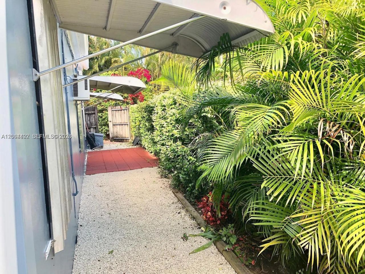 2140 NE 180th St , North Miami Beach, FL 33162 Photo