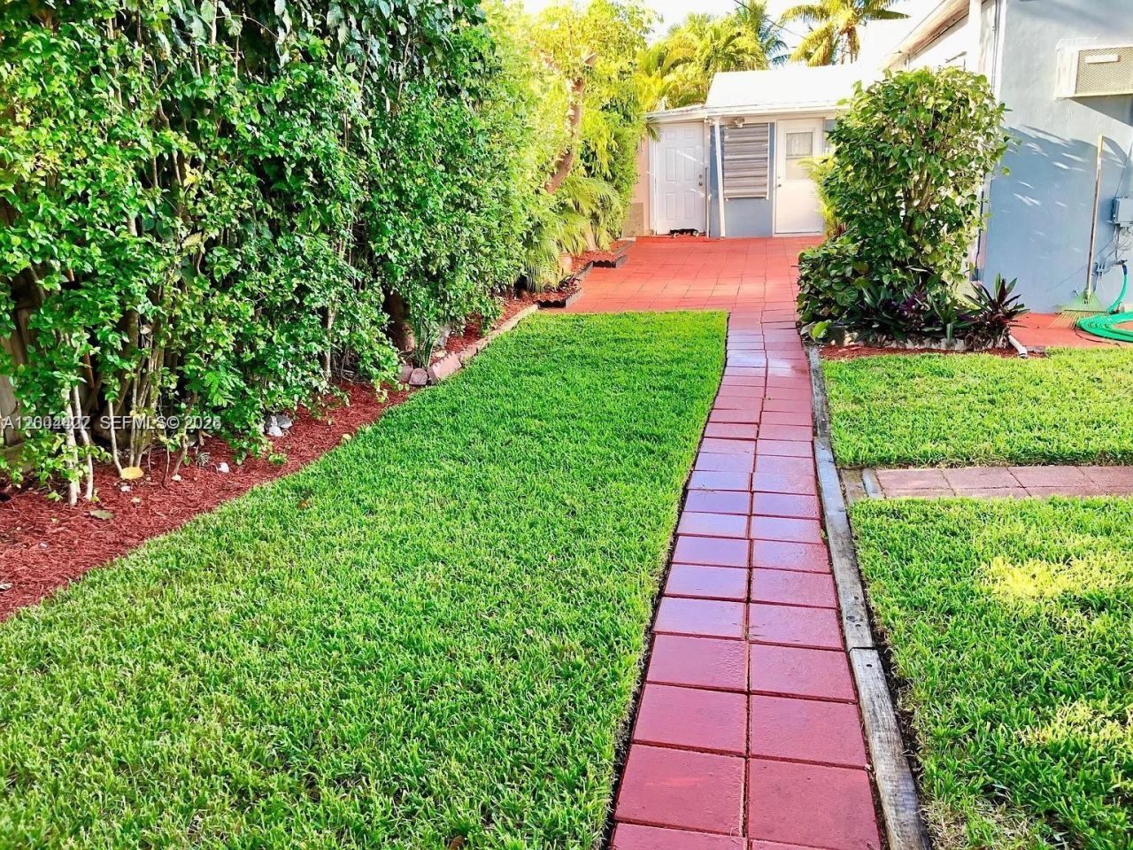 2140 NE 180th St , North Miami Beach, FL 33162 Photo