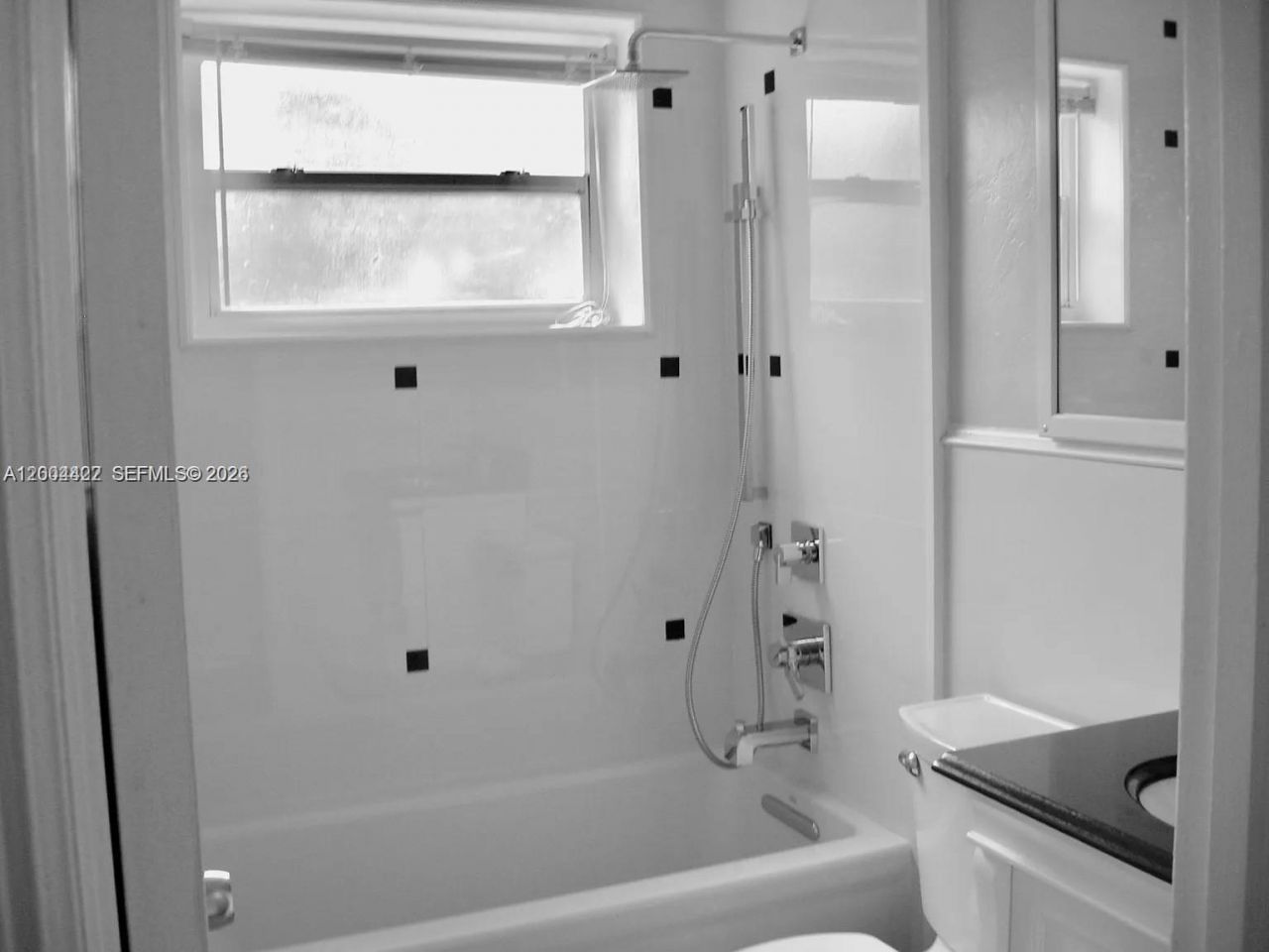 2140 NE 180th St , North Miami Beach, FL 33162 Photo