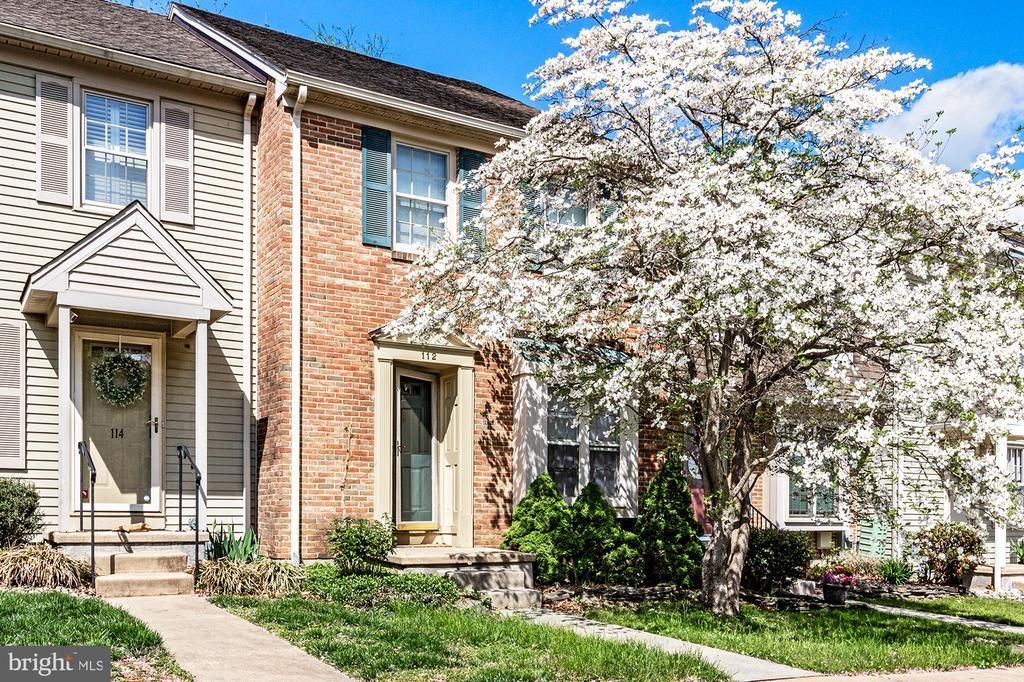 112 Wooden Carriage Drive, Hockessin, DE 19707 Main Photo