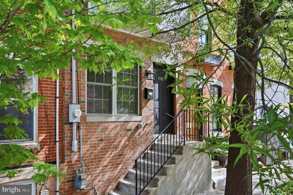 2405 Catharine Street, Philadelphia, PA 19146 Main Photo
