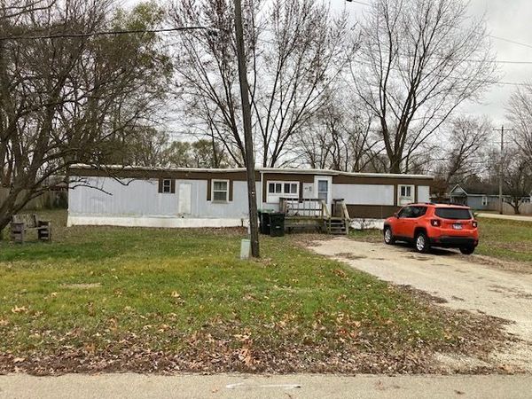495 W 6th Street , Braidwood, IL 60408