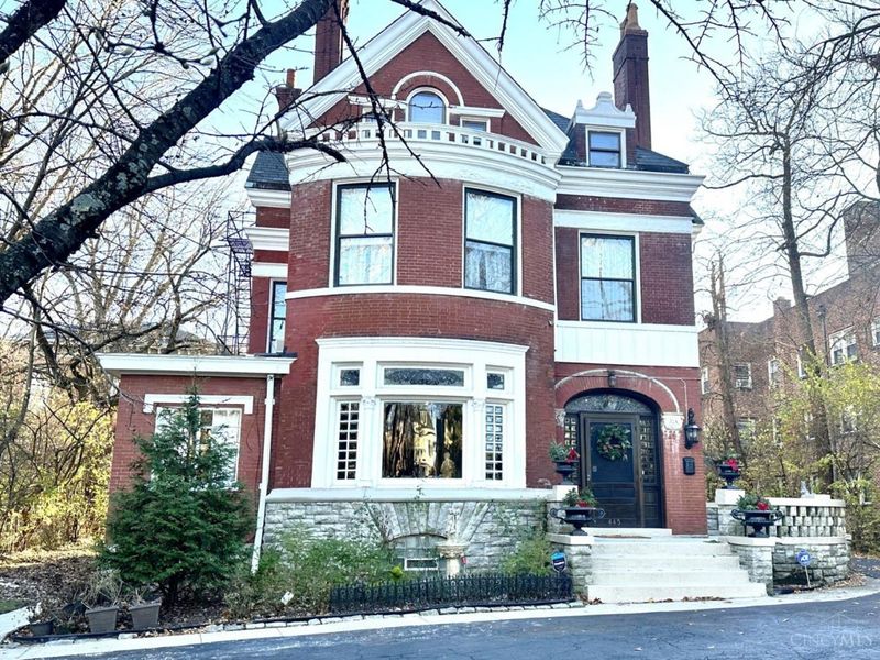 445 Ludlow Avenue, Cincinnati, OH 45220 Photo 1