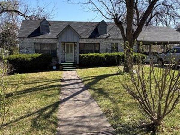 4412 Humphrey Drive , Dallas, TX 75216