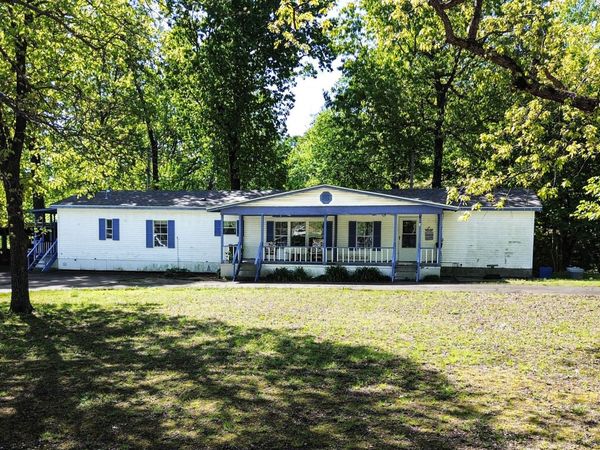 158 Private Road 122, Eucha, OK 74342