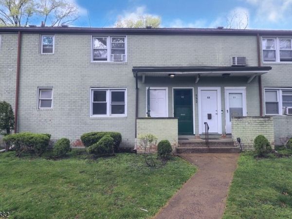 592 Sherman Ave, Unit D1, Roselle, NJ 07203