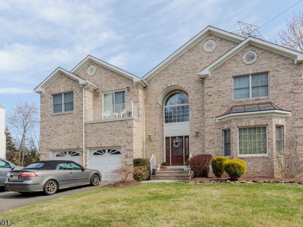 12 Morgan Way, East Hanover, NJ 07936