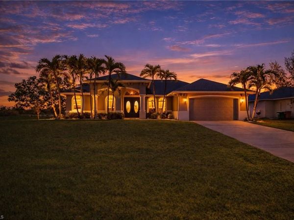 126 SW 39th PL , CAPE CORAL, FL 33991