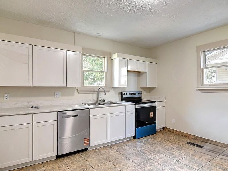 404 Mound Avenue, Miamisburg, OH 45342 Photo 12