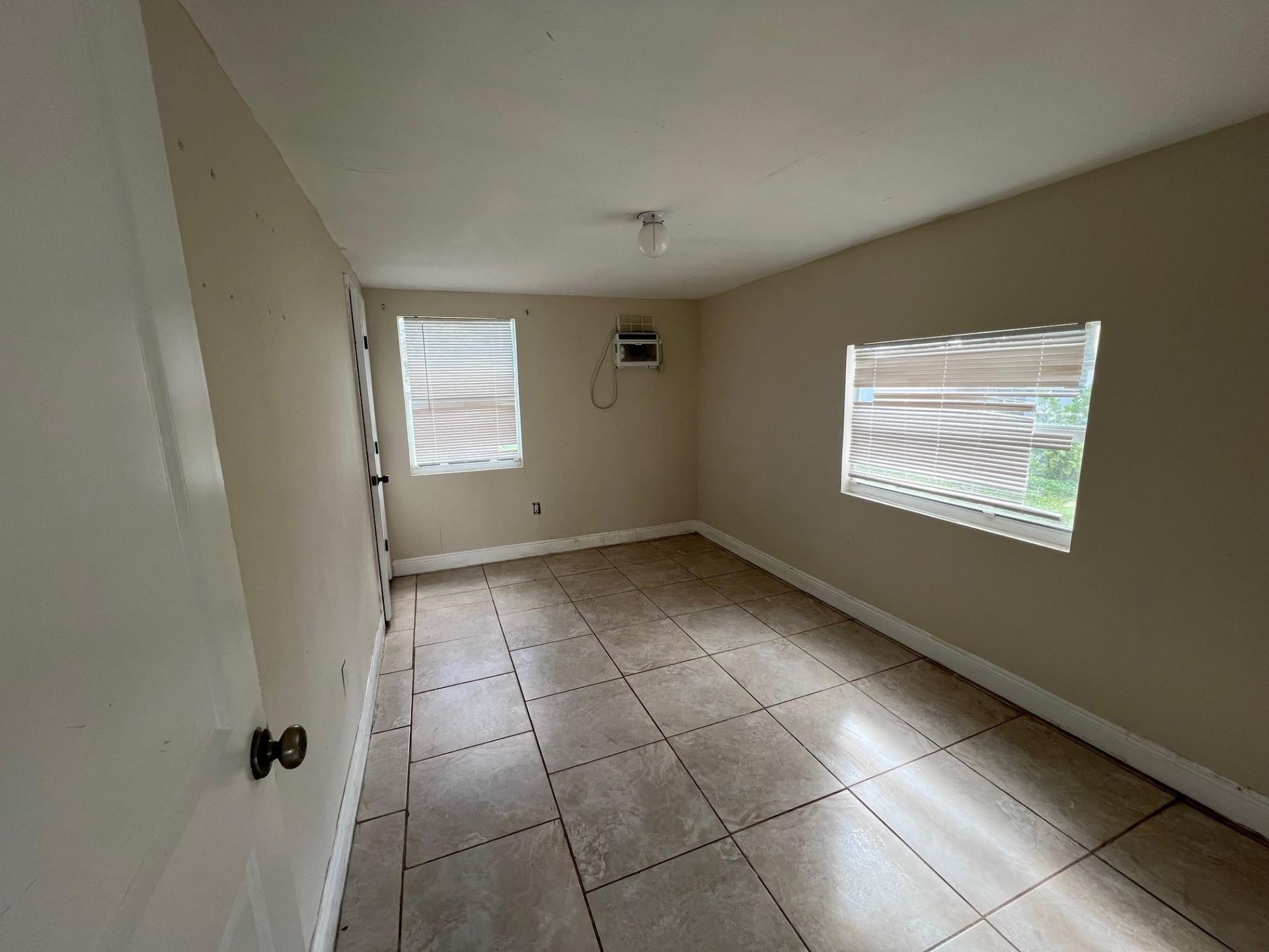 8269 NW 1st Place, Unit 2, Miami, FL 33150 Photo
