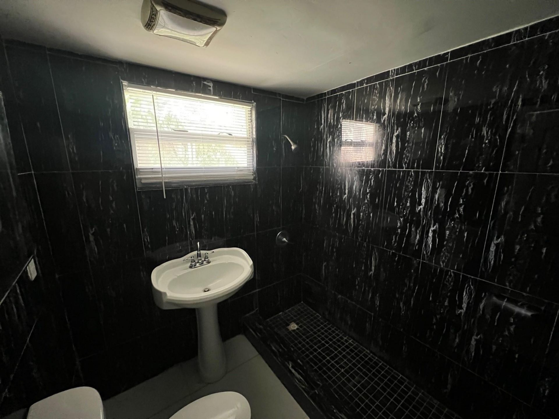 8269 NW 1st Place, Unit 2, Miami, FL 33150 Photo