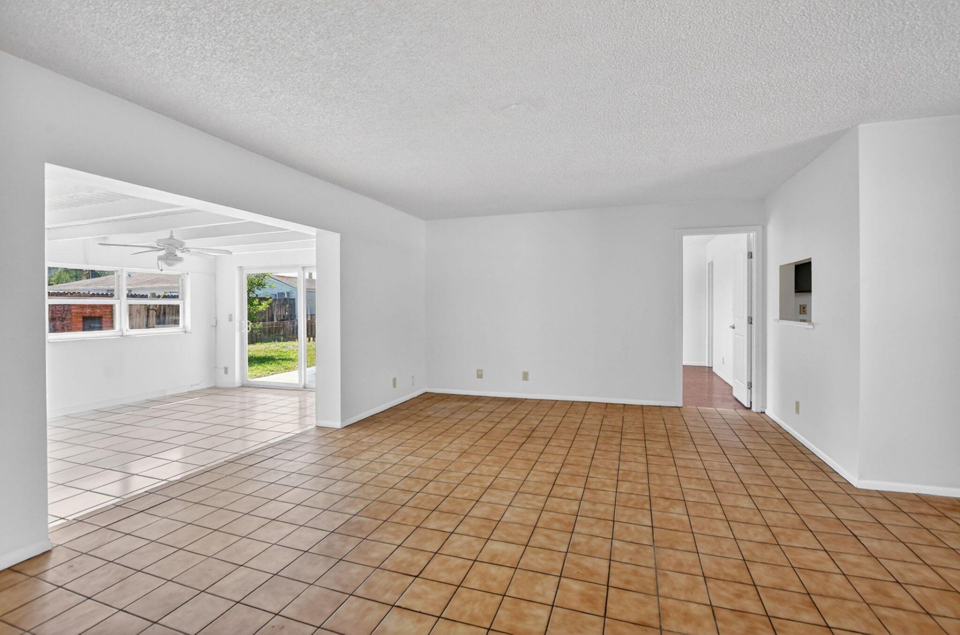 19486 Delaware Circle, Boca Raton, FL 33434 Photo