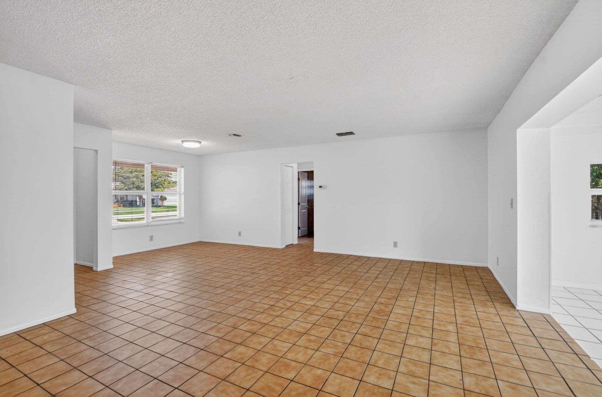 19486 Delaware Circle, Boca Raton, FL 33434 Photo