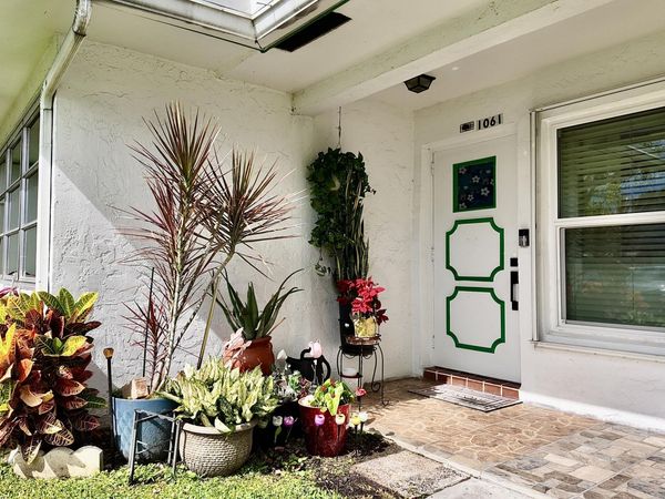1061 NW 85th Terrace, Plantation, FL 33322