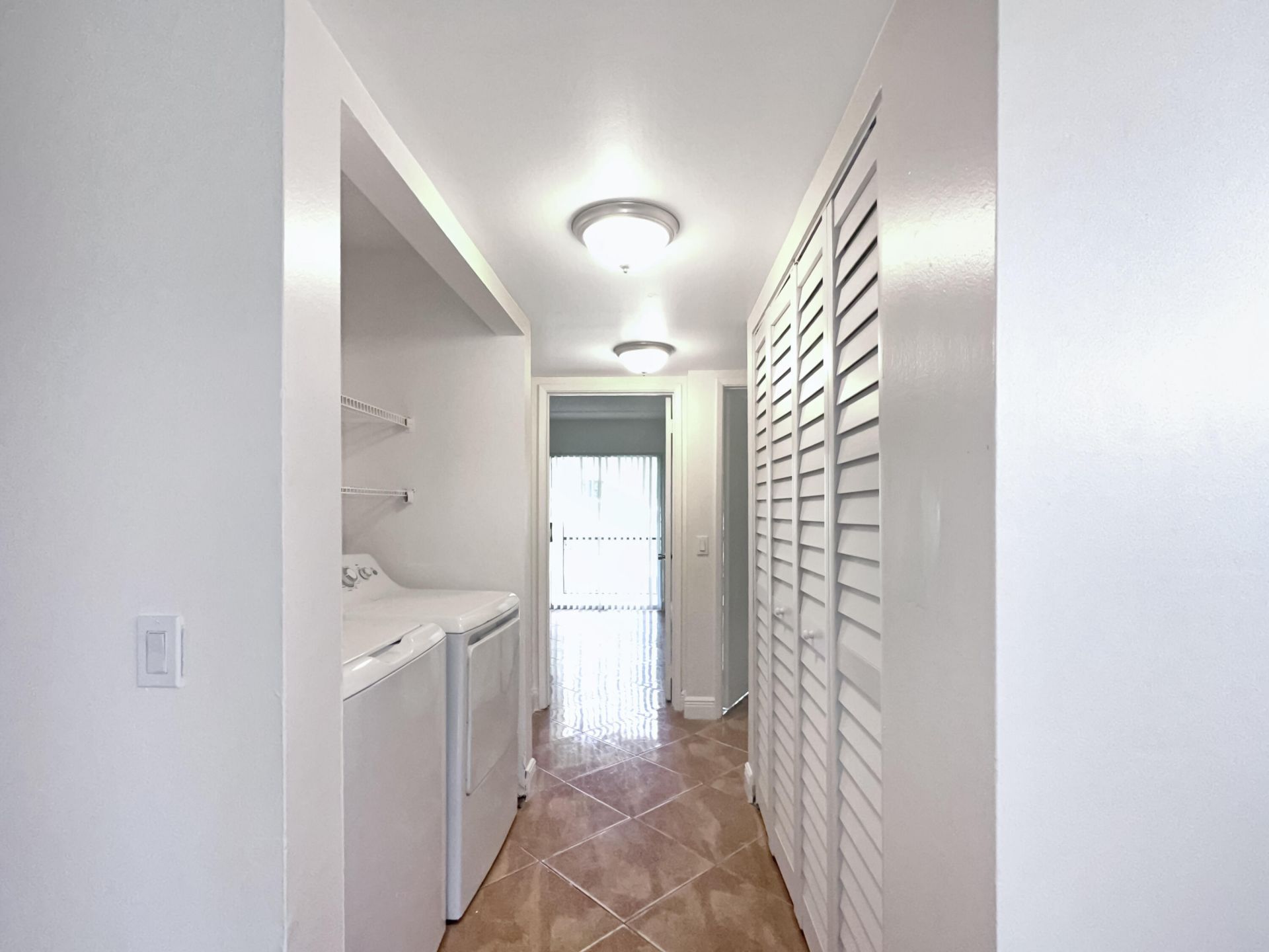 604 Meadows Circle, Unit 604, Boynton Beach, FL 33436 Photo