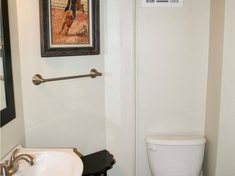 1952 Mccauslen Manor, Steubenville, OH 43952 Photo 10