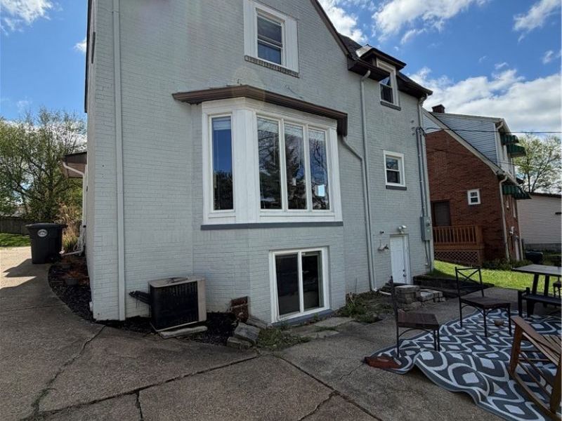 1952 Mccauslen Manor, Steubenville, OH 43952 Photo 3