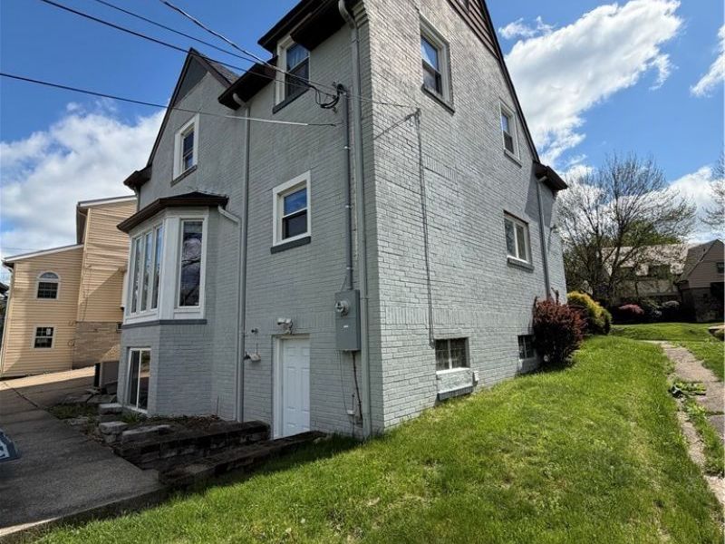 1952 Mccauslen Manor, Steubenville, OH 43952 Photo 4