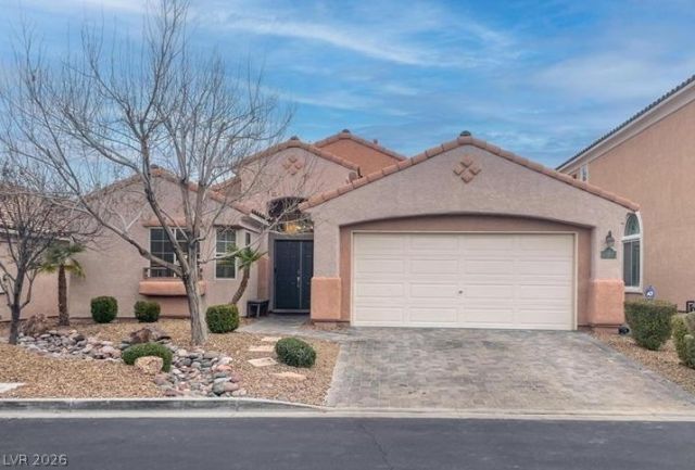956 Puerta Del Sol Drive, Las Vegas, NV 89138 Main Photo