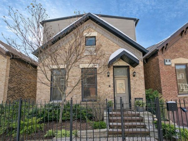 2151 W Race Avenue , Chicago, IL 60612