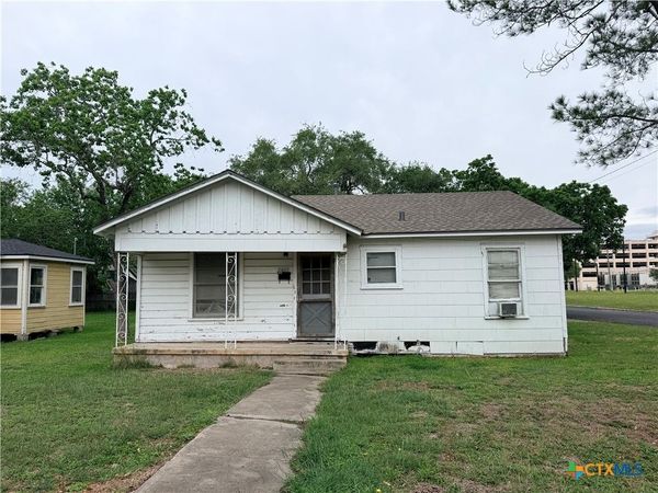 2408 E Btazos , Victoria, TX 77901