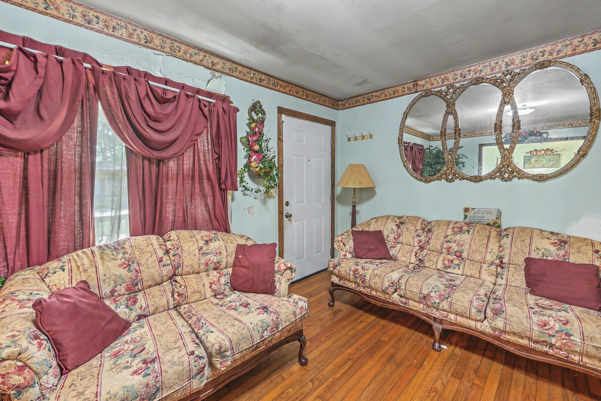 104 Saluda Street Photo 5