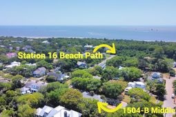 1504 Middle Street photo 4