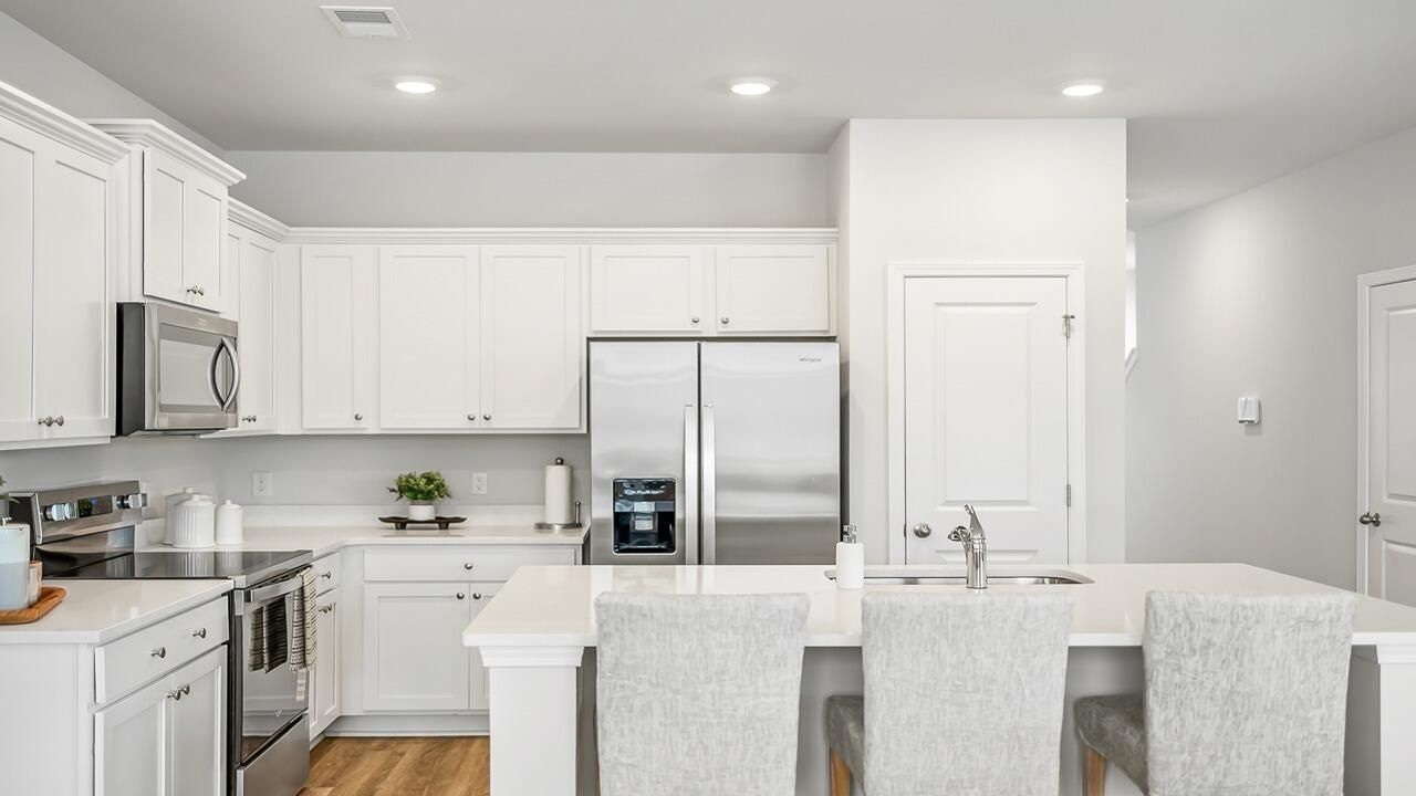 760 Galivant Drive Photo 9