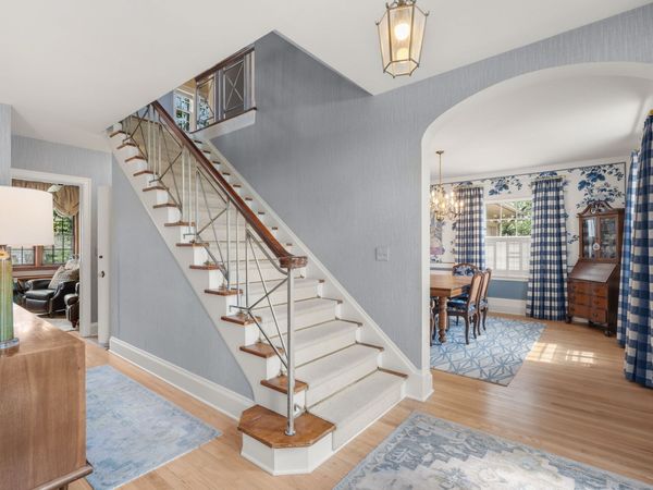 4917 Harwood Drive , Des Moines, IA 50312