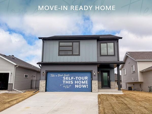 7889 Cottonwood Boulevard , Horace, ND 58047