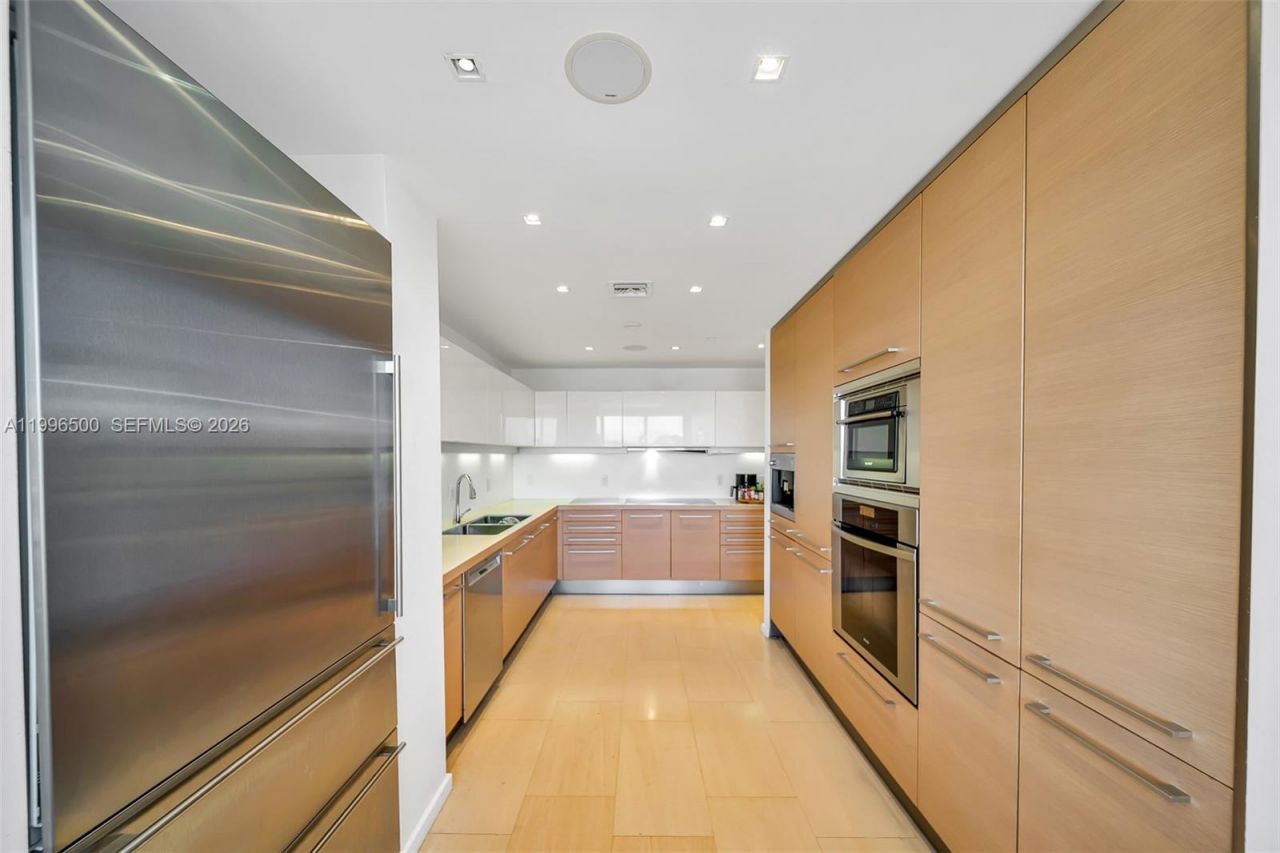 151 Crandon Blvd , Unit 500, Key Biscayne, FL 33149 Photo