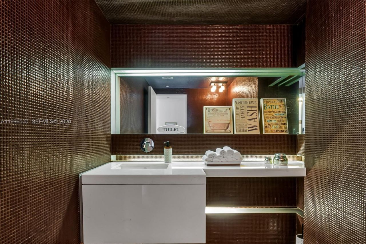 151 Crandon Blvd , Unit 500, Key Biscayne, FL 33149 Photo