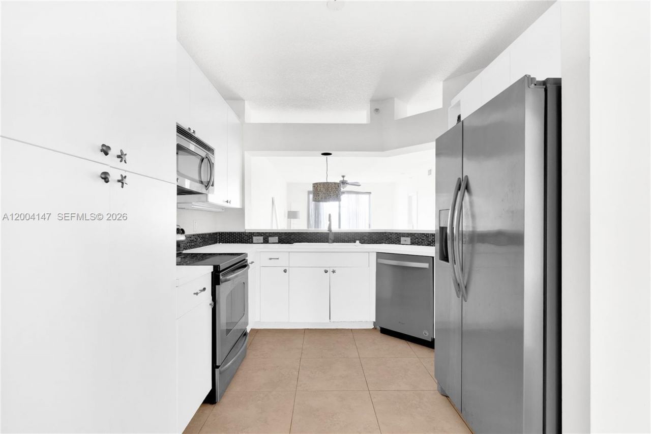 10730 NW 66th St , Unit 113, Doral, FL 33178 Photo