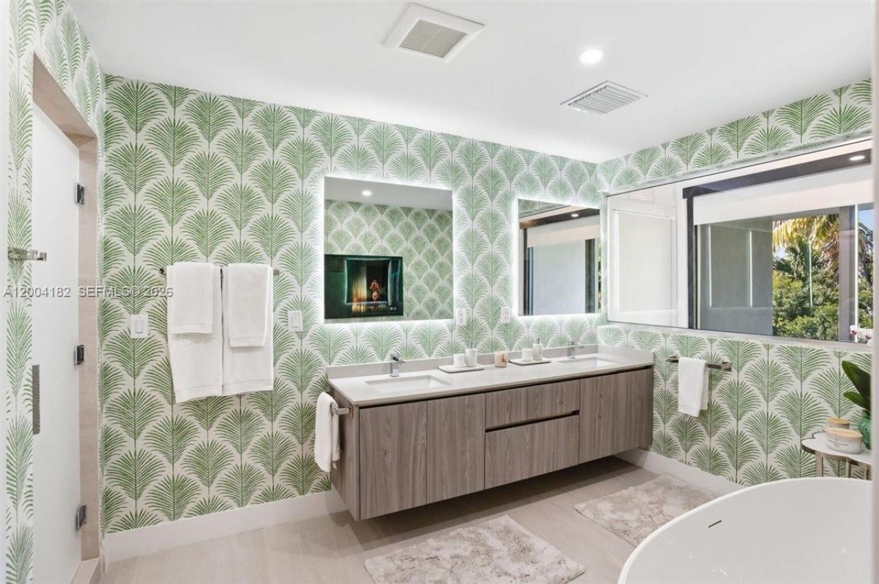 4354 Alton Rd, Miami Beach, FL 33140 Photo