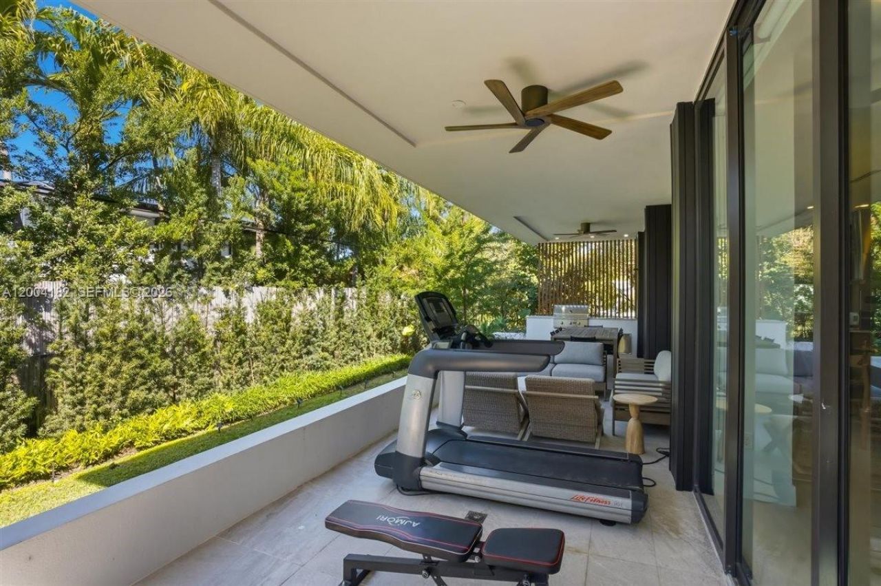 4354 Alton Rd, Miami Beach, FL 33140 Photo