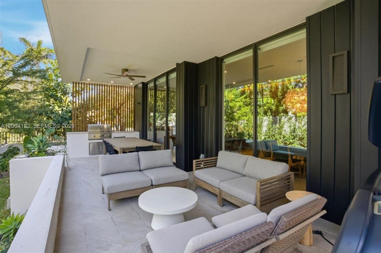 4354 Alton Rd, Miami Beach, FL 33140 Photo