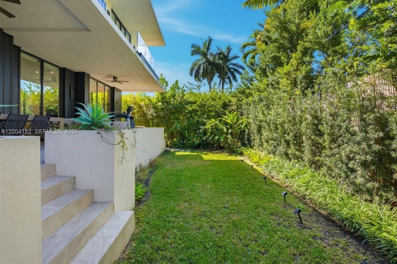 4354 Alton Rd, Miami Beach, FL 33140 Photo