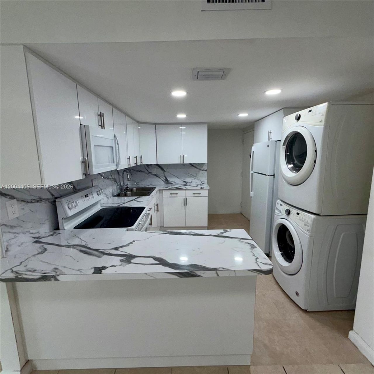 8775 Park Blvd, Unit 305, Miami, FL 33172 Photo